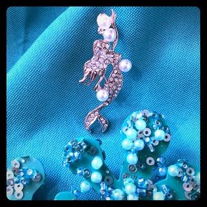 Mermaid Pearl brooch
